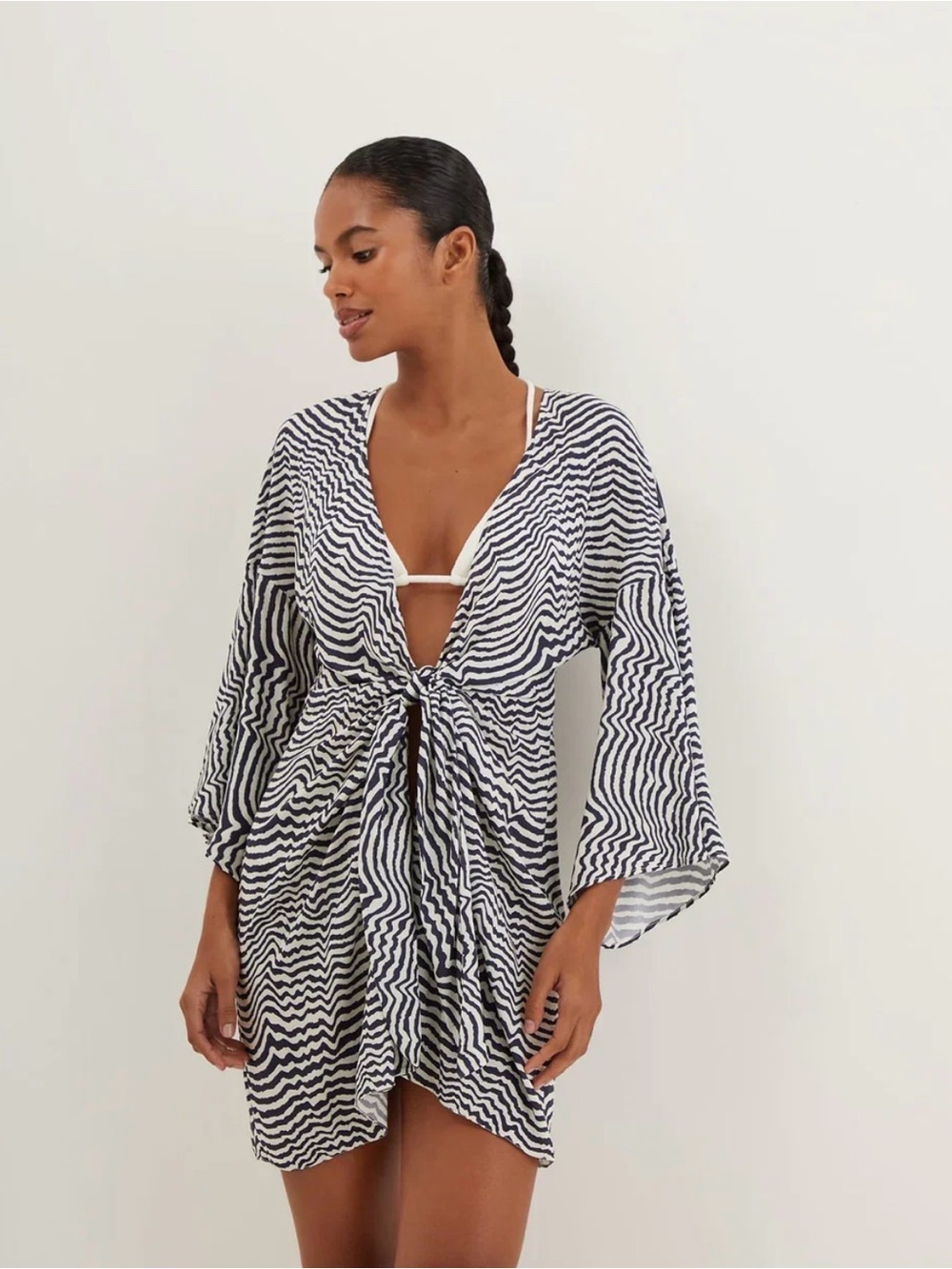 VIX RAVINE PEROLA SHORT COVER UP Black White Stripe NWT